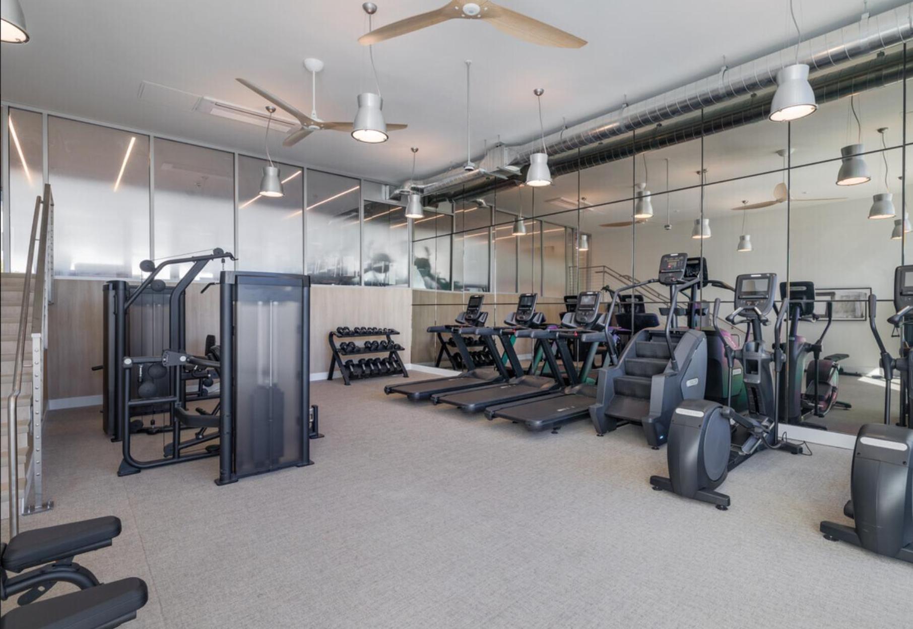 Jade Breeze - Elegant 2br Near Water Outstanding Amenities Los Angeles